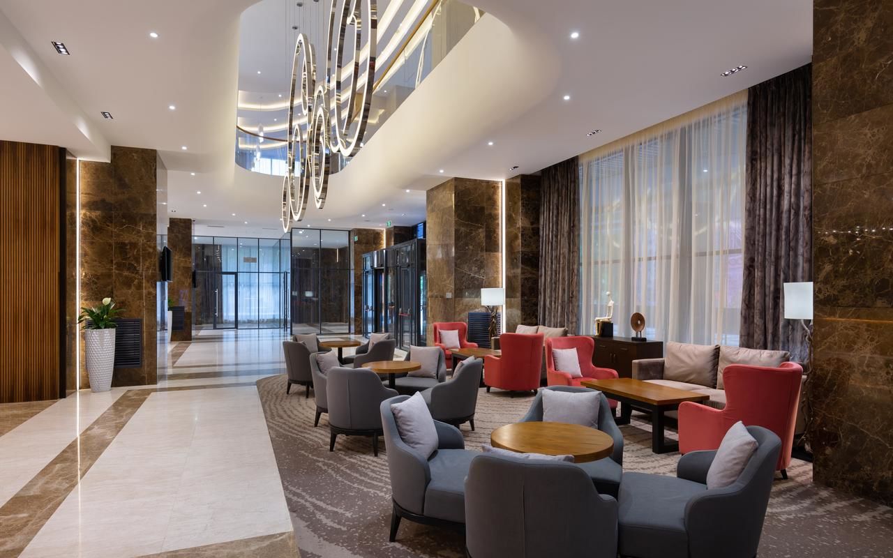 Отель DoubleTree by Hilton Almaty Алматы-21