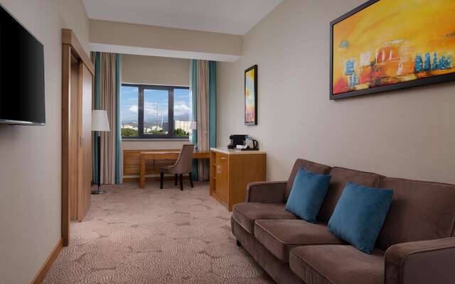 Отель DoubleTree by Hilton Almaty Алматы-13