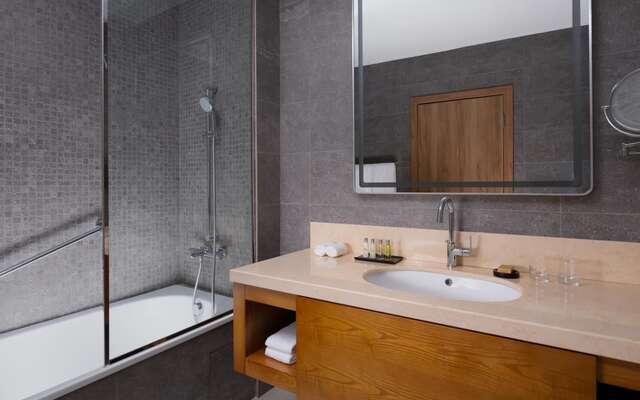 Отель DoubleTree by Hilton Almaty Алматы-14
