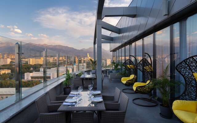 Отель DoubleTree by Hilton Almaty Алматы-32